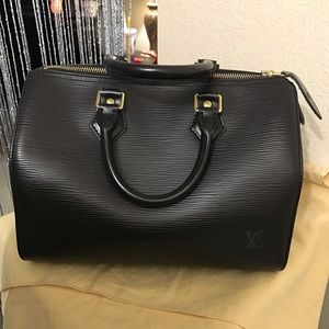 AUTHENTIC Louis Vuitton Epi Speedy 25